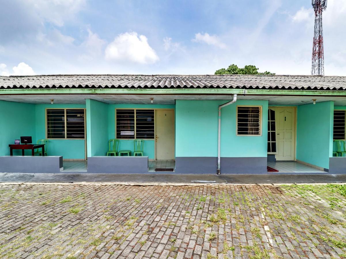 Spot On 90003 Villa Tawang Cianjur Exterior foto