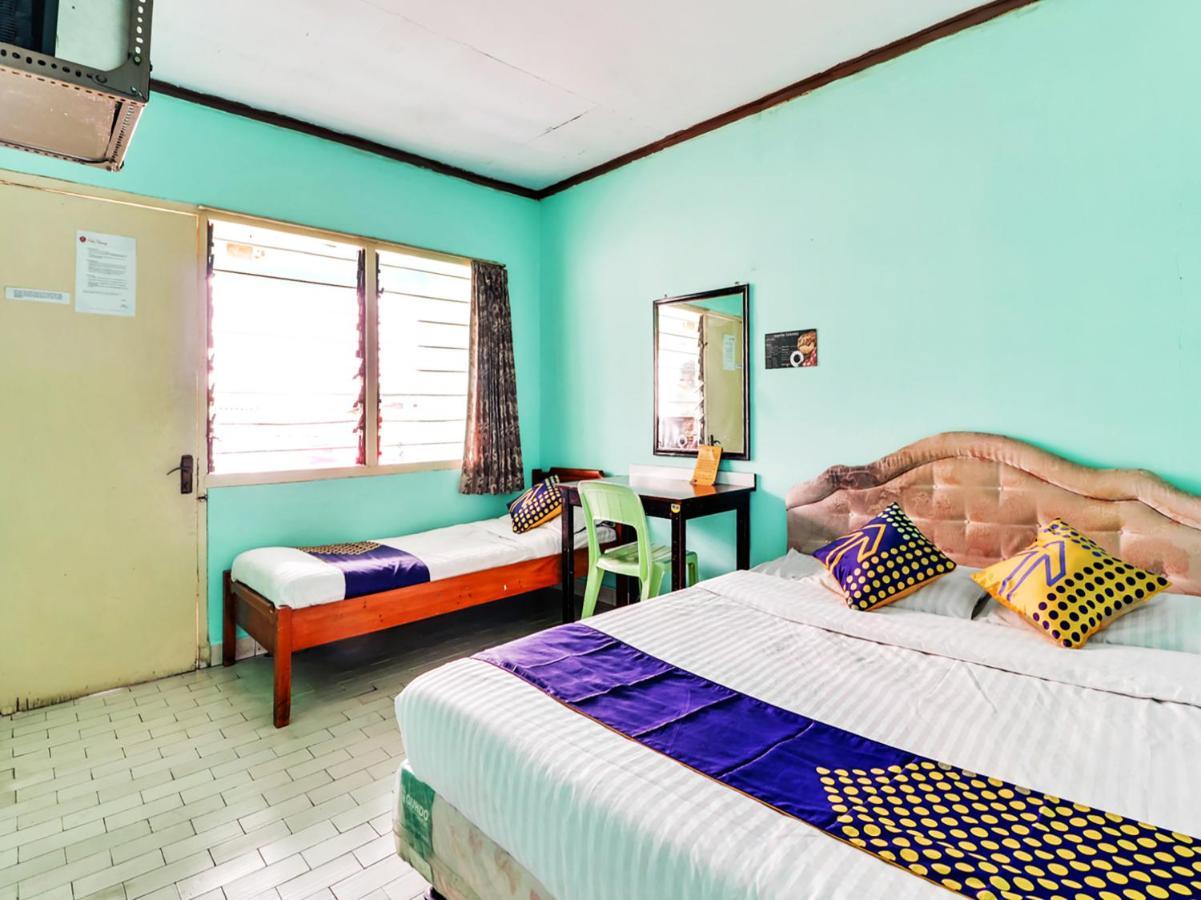 Spot On 90003 Villa Tawang Cianjur Exterior foto